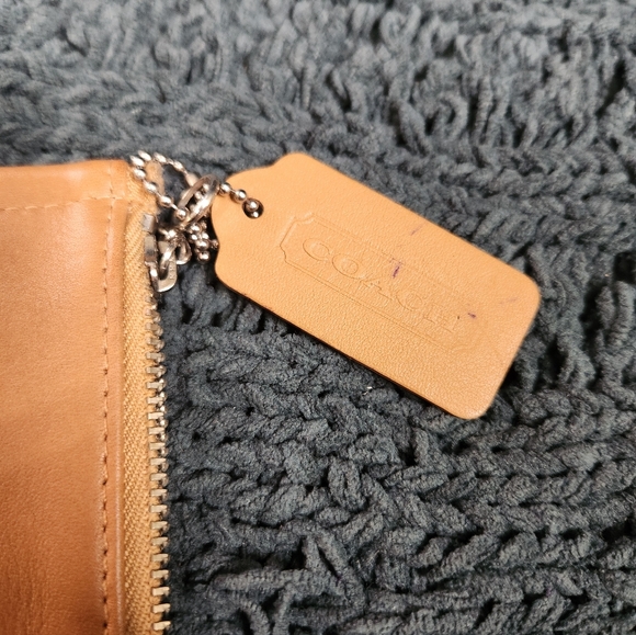 Vintage Coach Camel Skinny Case - Picture 9 of 11